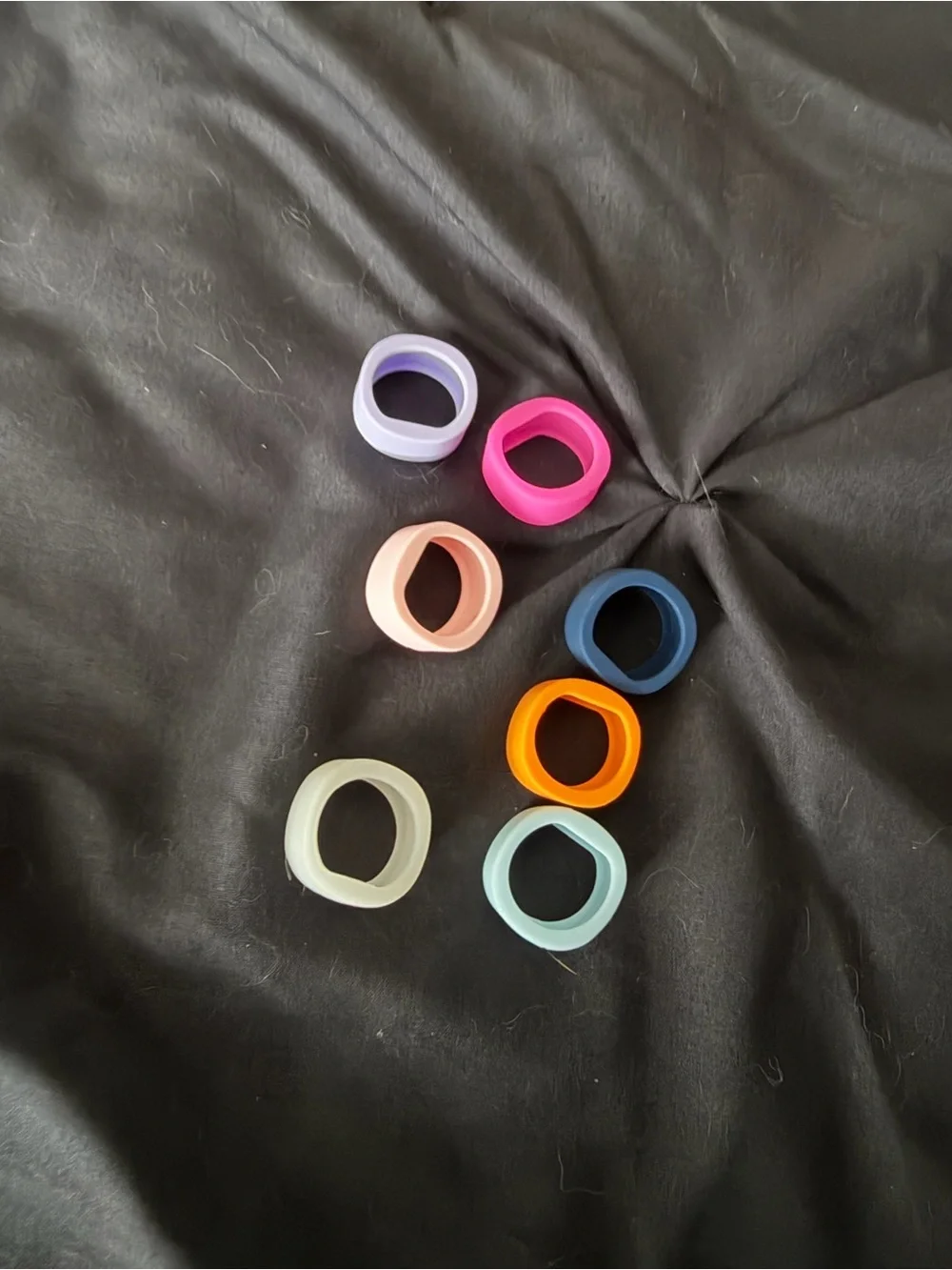 Ringconn Silver Smart Ring with Assorted Color Bands and Charger. Size 8